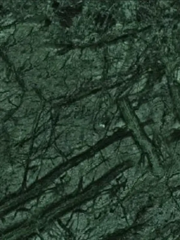 Placa de mármol Verde Guatemala con vetas blancas