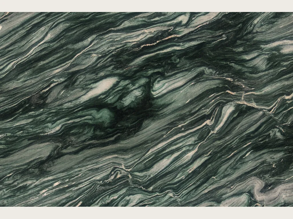 Placa de cuarcita verde Lapponia Green: fondo verde esmeralda oscuro y negro con grandes ondas blanco rosado en diagonal (otra placa)