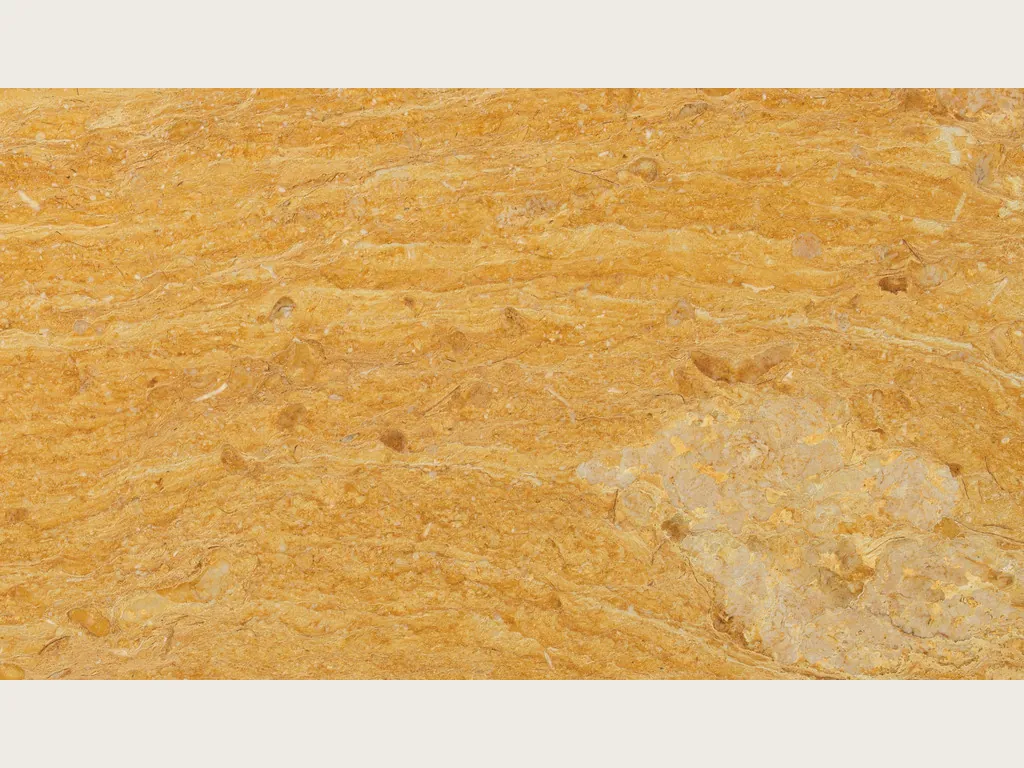 Placa de Mármol Amarillo Real: fondo ocre intenso con bandas horizontales finas en naranja