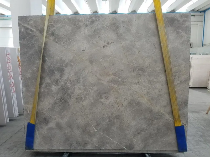 Placa de mármol gris Fior di Bosco: gris verdoso con nubes de gris claro y oliva y vetas finas (otra placa)