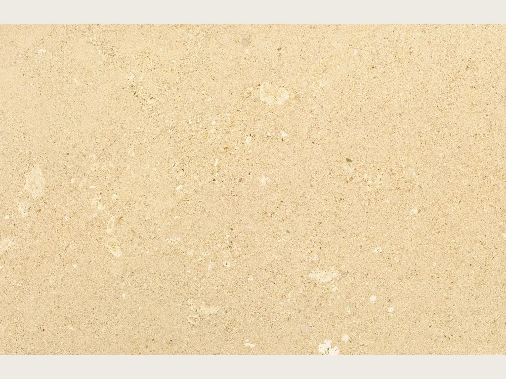 Placa de Pietra di Vicenza Blanca: beige arena de grano visible con pequeños fragmentos claros y sin vetas