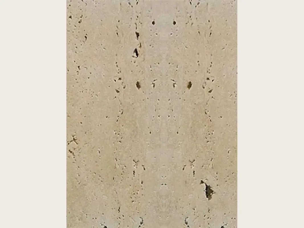 Placa de travertino beige Clásico: beige moteado con agujeros oscuros en columnas verticales